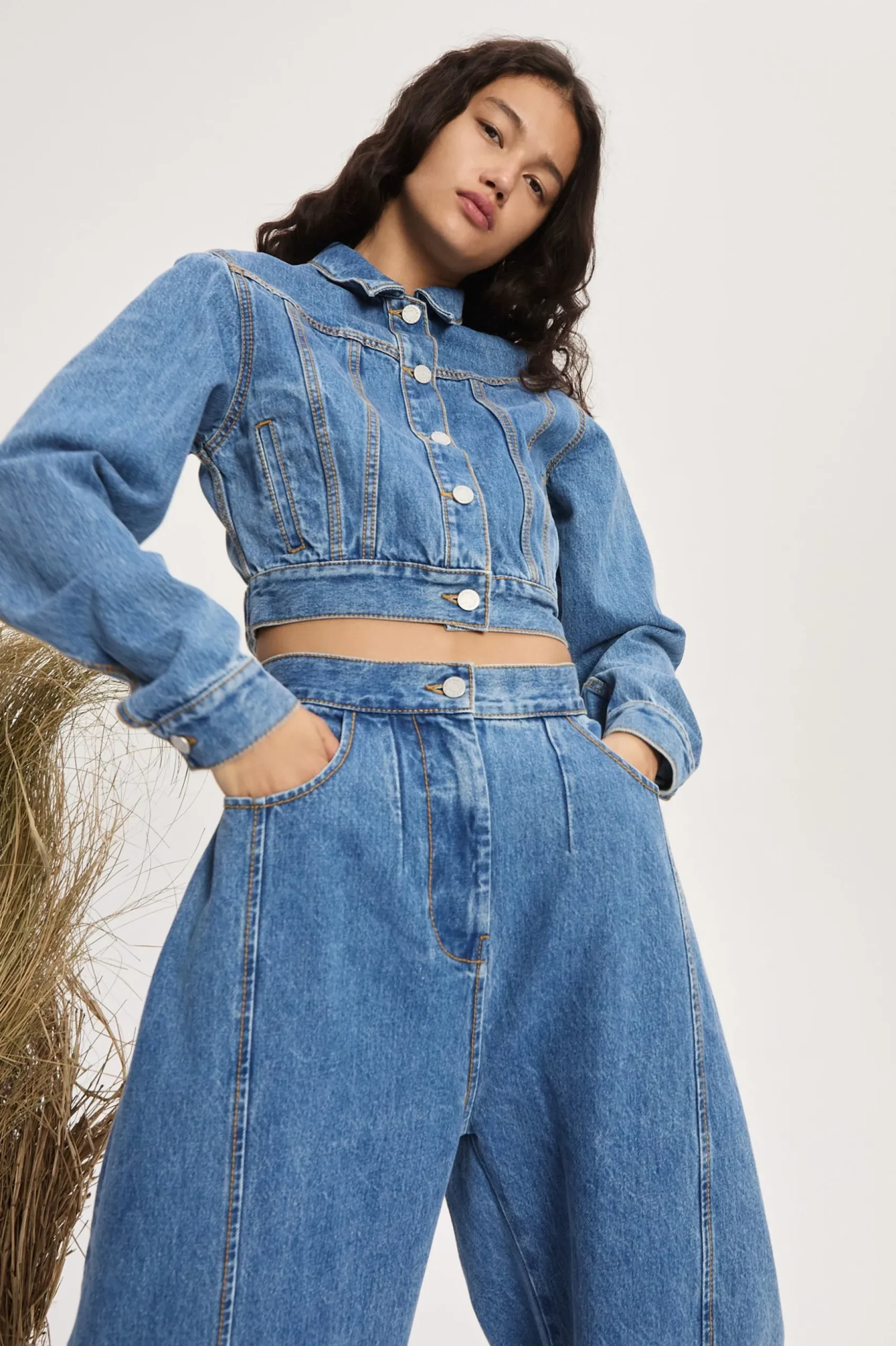 Alémais Stephi Cocoon Leg Denim Jean - Light Indigo | PRE ORDER ARRIVING EARLY/MID MAY