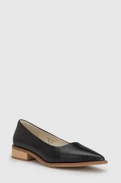 Chaos & Harmony Thea Flat - Black