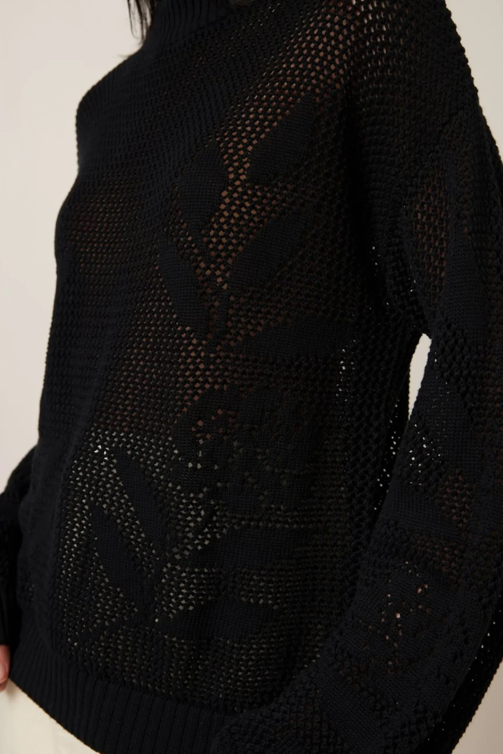 Kowtow Amalie Crew - Black