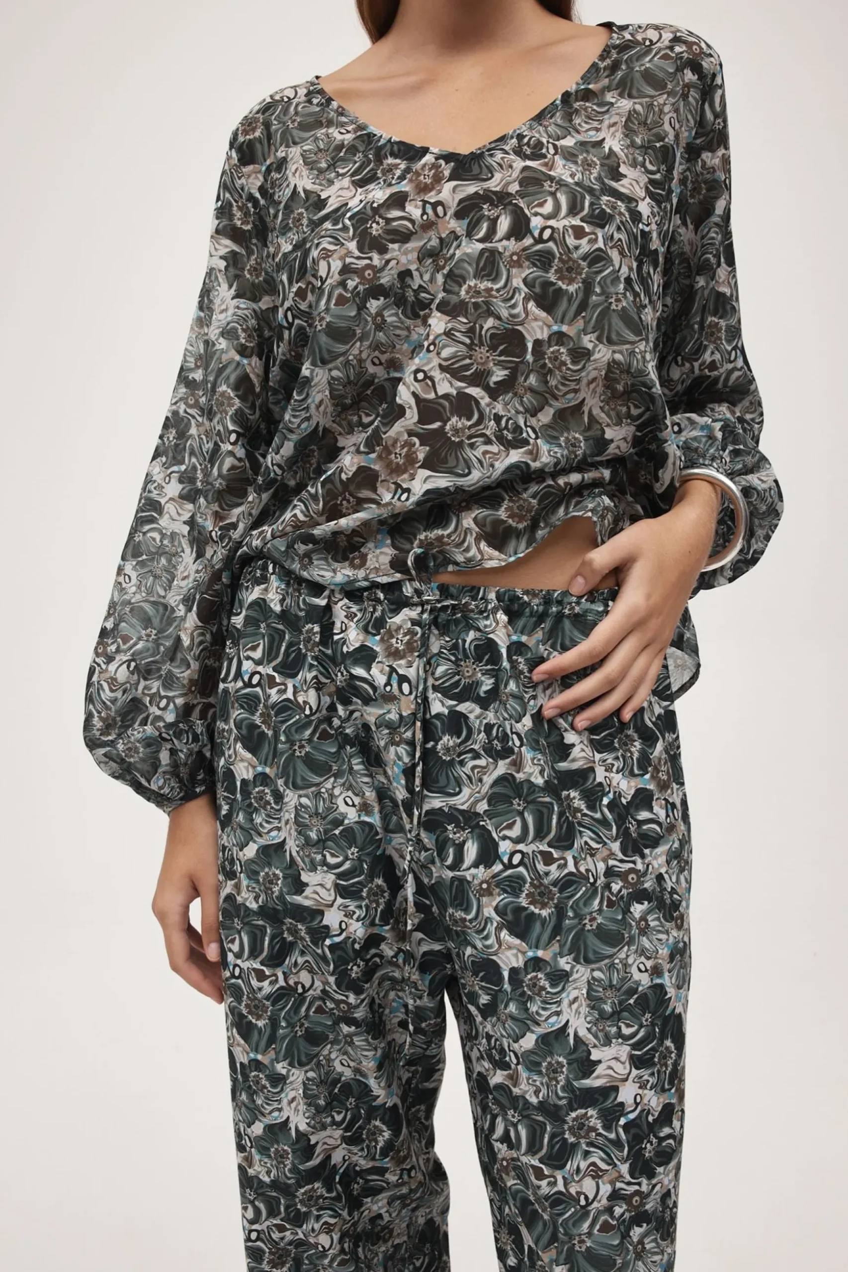 Marle Everly Top - Flora Marble